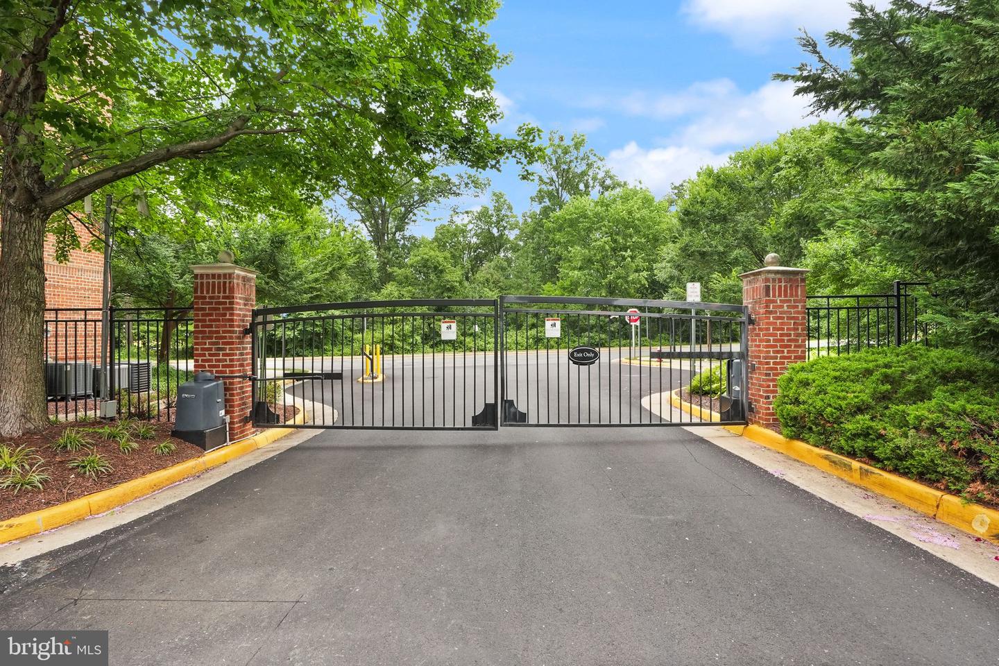 12905 CENTRE PARK CIR #412, HERNDON, Virginia 20171, 2 Bedrooms Bedrooms, ,2 BathroomsBathrooms,Residential,For sale,12905 CENTRE PARK CIR #412,VAFX2258682 MLS # VAFX2258682
