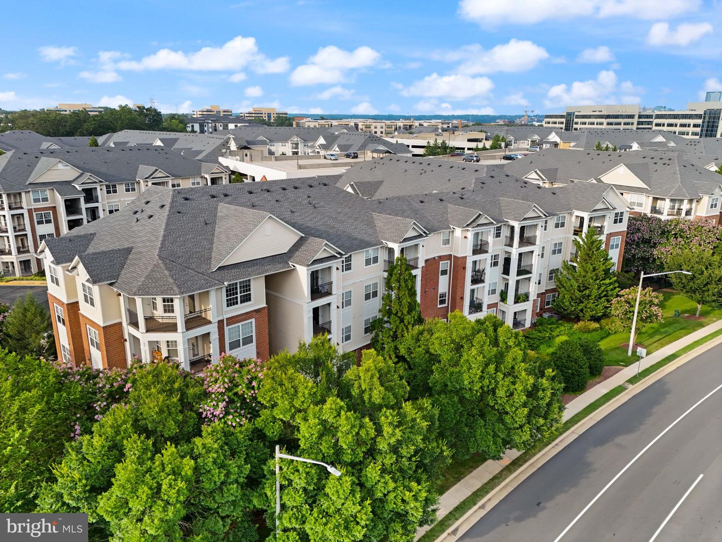 12905 CENTRE PARK CIR #412, HERNDON, Virginia 20171, 2 Bedrooms Bedrooms, ,2 BathroomsBathrooms,Residential,For sale,12905 CENTRE PARK CIR #412,VAFX2258682 MLS # VAFX2258682