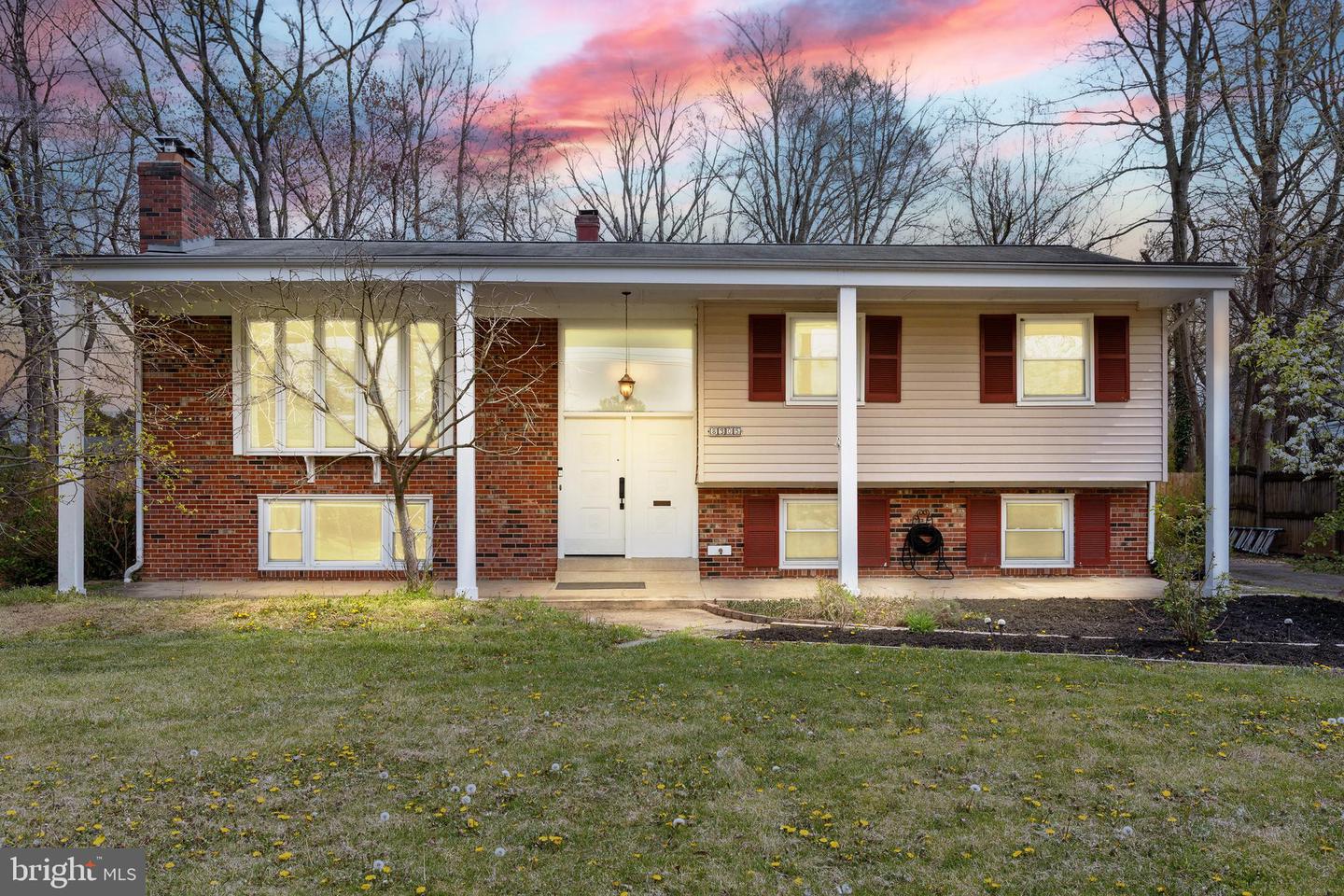 8305 FORT HUNT RD, ALEXANDRIA, Virginia 22308, 4 Bedrooms Bedrooms, ,3 BathroomsBathrooms,Residential,For sale,8305 FORT HUNT RD,VAFX2258700 MLS # VAFX2258700