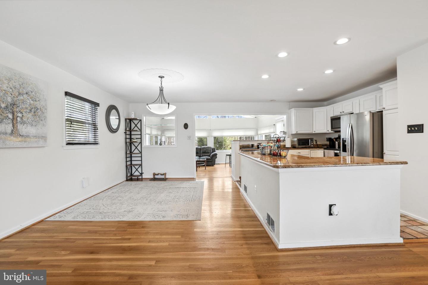 8305 FORT HUNT RD, ALEXANDRIA, Virginia 22308, 4 Bedrooms Bedrooms, ,3 BathroomsBathrooms,Residential,For sale,8305 FORT HUNT RD,VAFX2258700 MLS # VAFX2258700