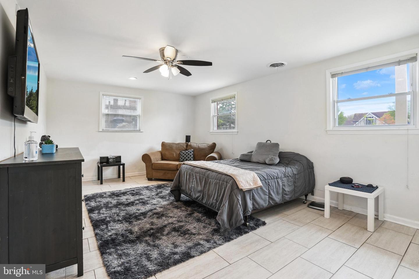 8305 FORT HUNT RD, ALEXANDRIA, Virginia 22308, 4 Bedrooms Bedrooms, ,3 BathroomsBathrooms,Residential,For sale,8305 FORT HUNT RD,VAFX2258700 MLS # VAFX2258700