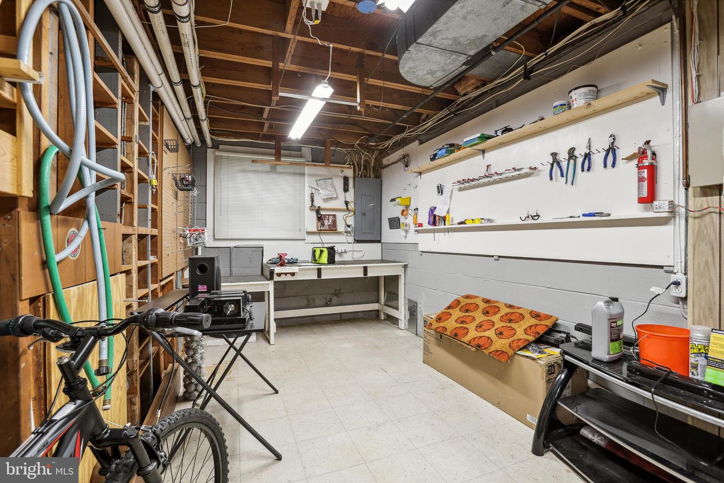 8305 FORT HUNT RD, ALEXANDRIA, Virginia 22308, 4 Bedrooms Bedrooms, ,3 BathroomsBathrooms,Residential,For sale,8305 FORT HUNT RD,VAFX2258700 MLS # VAFX2258700