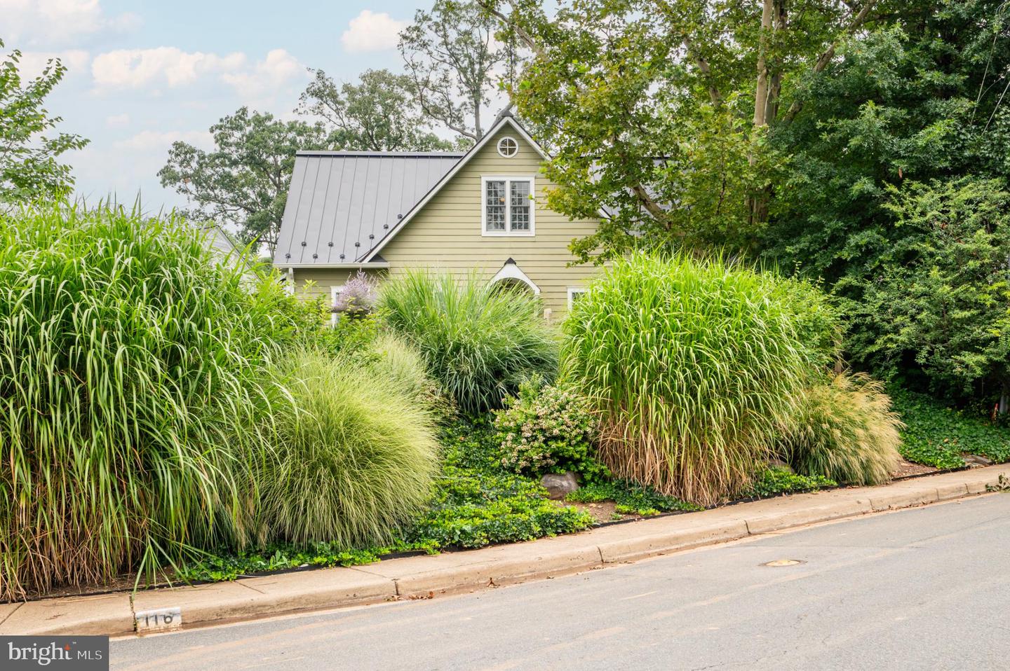 116 N EARLEY ST, ALEXANDRIA, Virginia 22304, 4 Bedrooms Bedrooms, 14 Rooms Rooms,3 BathroomsBathrooms,Residential,For sale,116 N EARLEY ST,VAAX2048096 MLS # VAAX2048096