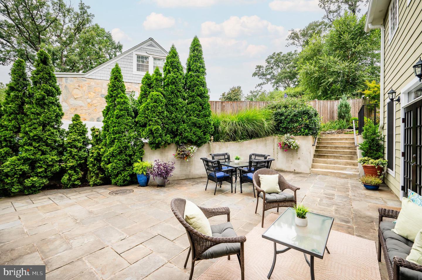 116 N EARLEY ST, ALEXANDRIA, Virginia 22304, 4 Bedrooms Bedrooms, 14 Rooms Rooms,3 BathroomsBathrooms,Residential,For sale,116 N EARLEY ST,VAAX2048096 MLS # VAAX2048096