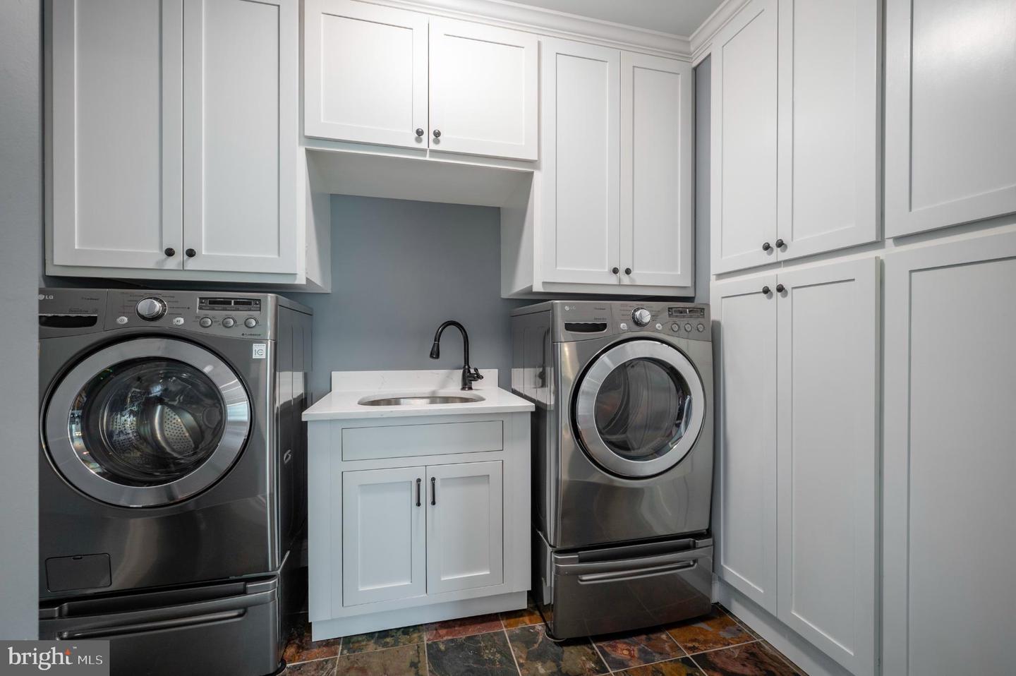 116 N EARLEY ST, ALEXANDRIA, Virginia 22304, 4 Bedrooms Bedrooms, 14 Rooms Rooms,3 BathroomsBathrooms,Residential,For sale,116 N EARLEY ST,VAAX2048096 MLS # VAAX2048096