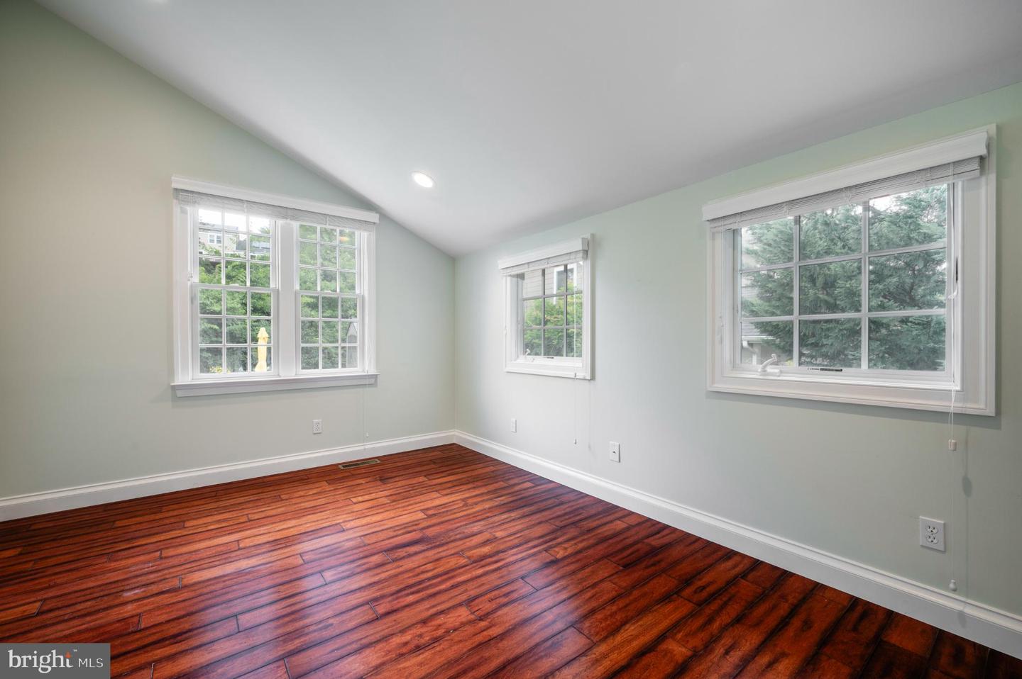 116 N EARLEY ST, ALEXANDRIA, Virginia 22304, 4 Bedrooms Bedrooms, 14 Rooms Rooms,3 BathroomsBathrooms,Residential,For sale,116 N EARLEY ST,VAAX2048096 MLS # VAAX2048096
