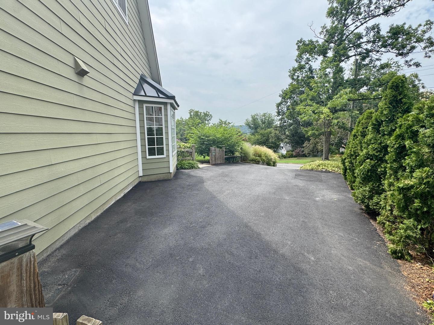 116 N EARLEY ST, ALEXANDRIA, Virginia 22304, 4 Bedrooms Bedrooms, 14 Rooms Rooms,3 BathroomsBathrooms,Residential,For sale,116 N EARLEY ST,VAAX2048096 MLS # VAAX2048096