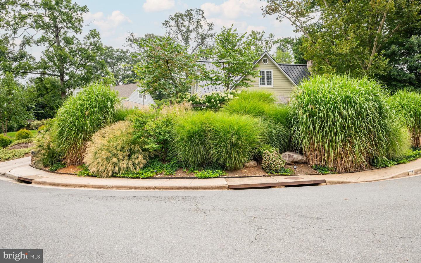 116 N EARLEY ST, ALEXANDRIA, Virginia 22304, 4 Bedrooms Bedrooms, 14 Rooms Rooms,3 BathroomsBathrooms,Residential,For sale,116 N EARLEY ST,VAAX2048096 MLS # VAAX2048096