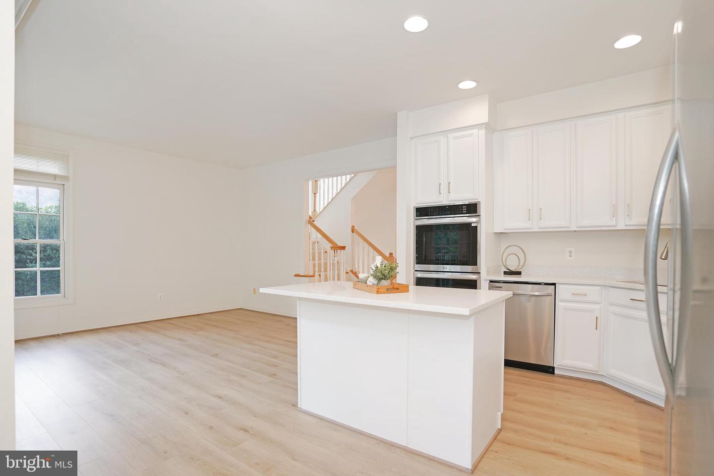 12451 ROSE PATH CIR, FAIRFAX, Virginia 22033, 3 Bedrooms Bedrooms, ,2 BathroomsBathrooms,Residential,For sale,12451 ROSE PATH CIR,VAFX2258894 MLS # VAFX2258894