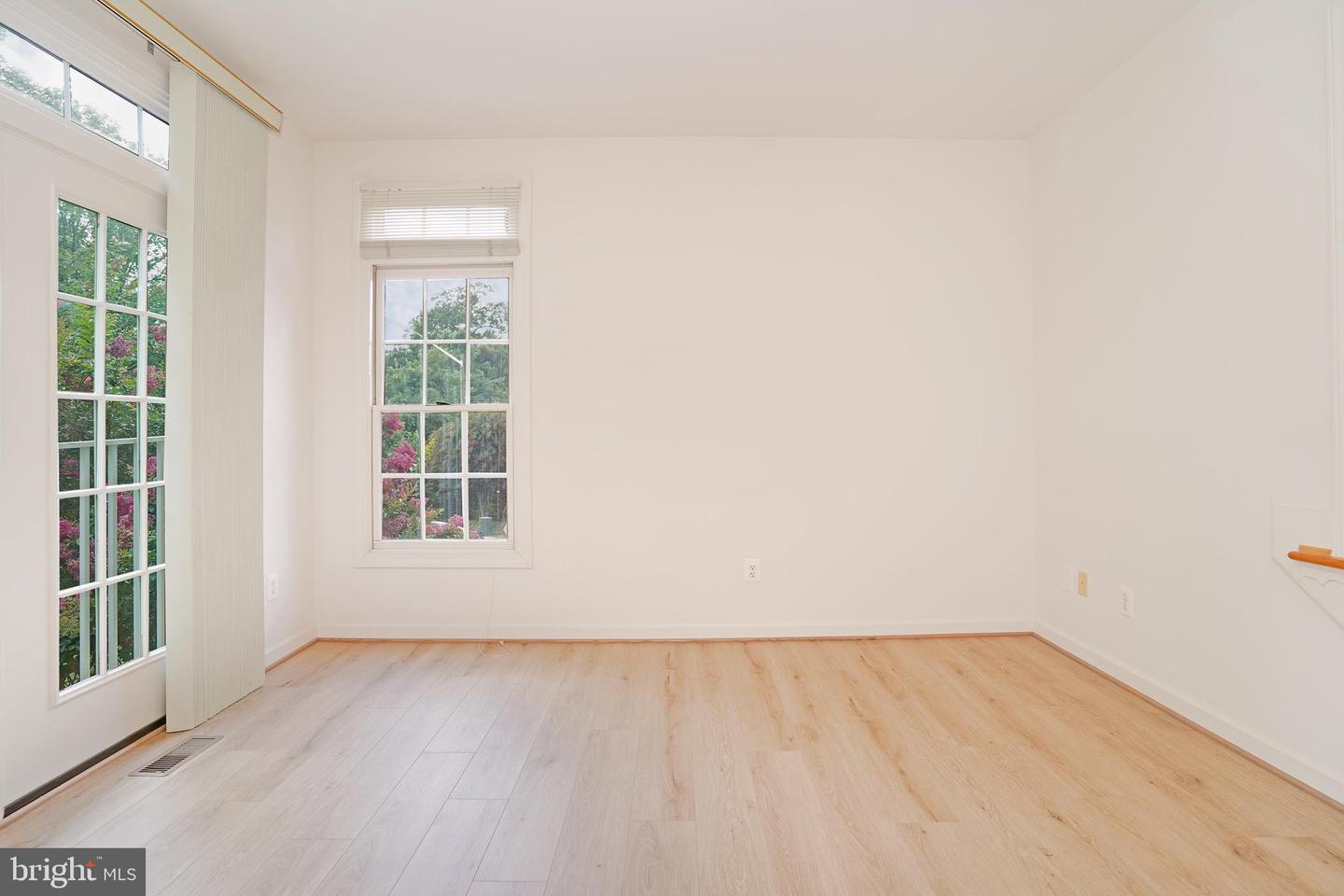 12451 ROSE PATH CIR, FAIRFAX, Virginia 22033, 3 Bedrooms Bedrooms, ,2 BathroomsBathrooms,Residential,For sale,12451 ROSE PATH CIR,VAFX2258894 MLS # VAFX2258894