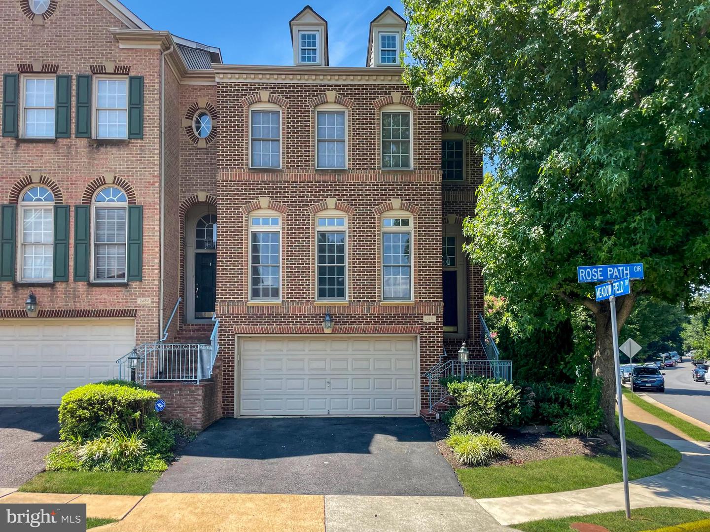 12451 ROSE PATH CIR, FAIRFAX, Virginia 22033, 3 Bedrooms Bedrooms, ,2 BathroomsBathrooms,Residential,For sale,12451 ROSE PATH CIR,VAFX2258894 MLS # VAFX2258894