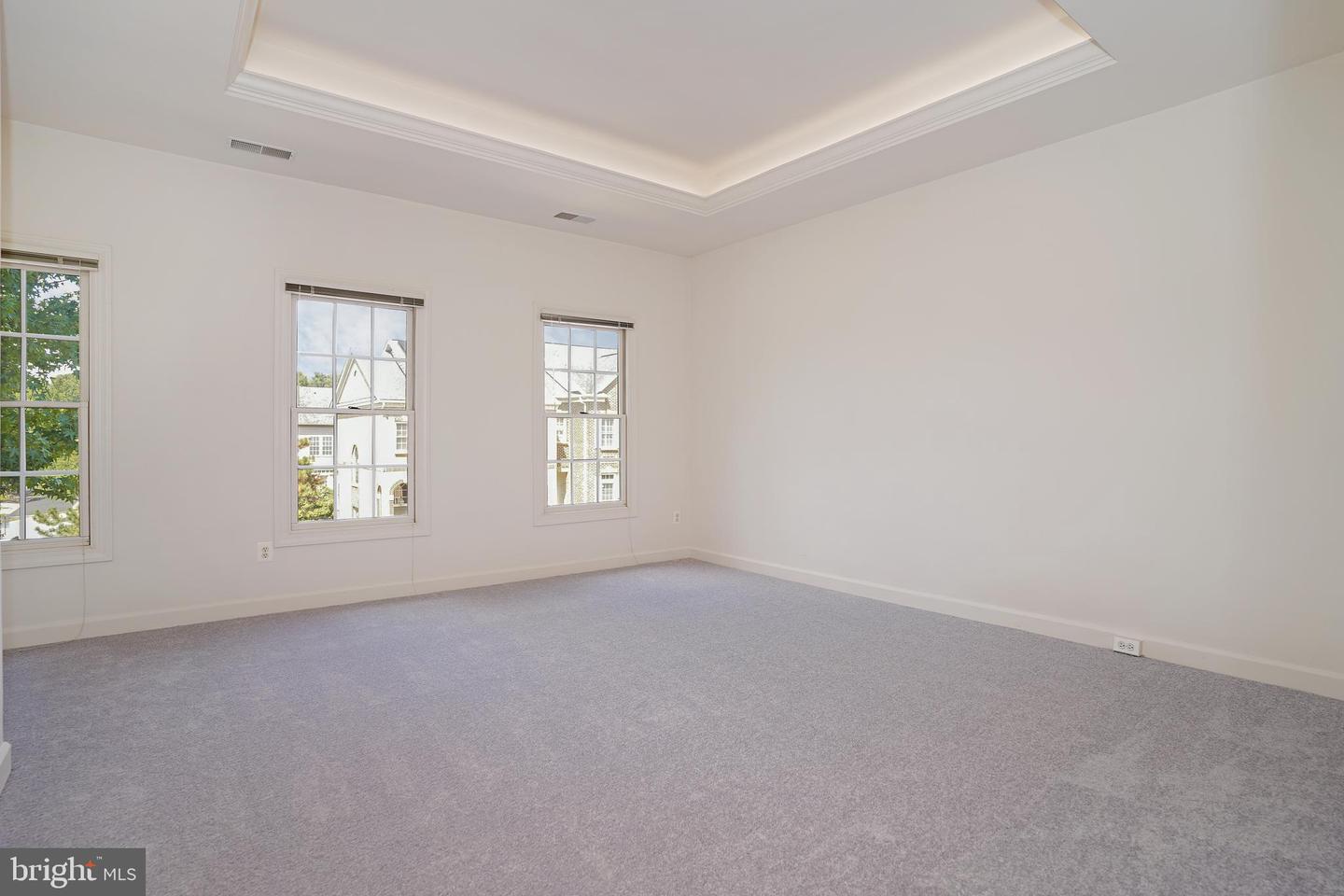 12451 ROSE PATH CIR, FAIRFAX, Virginia 22033, 3 Bedrooms Bedrooms, ,2 BathroomsBathrooms,Residential,For sale,12451 ROSE PATH CIR,VAFX2258894 MLS # VAFX2258894