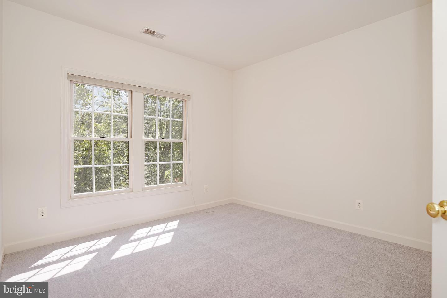 12451 ROSE PATH CIR, FAIRFAX, Virginia 22033, 3 Bedrooms Bedrooms, ,2 BathroomsBathrooms,Residential,For sale,12451 ROSE PATH CIR,VAFX2258894 MLS # VAFX2258894