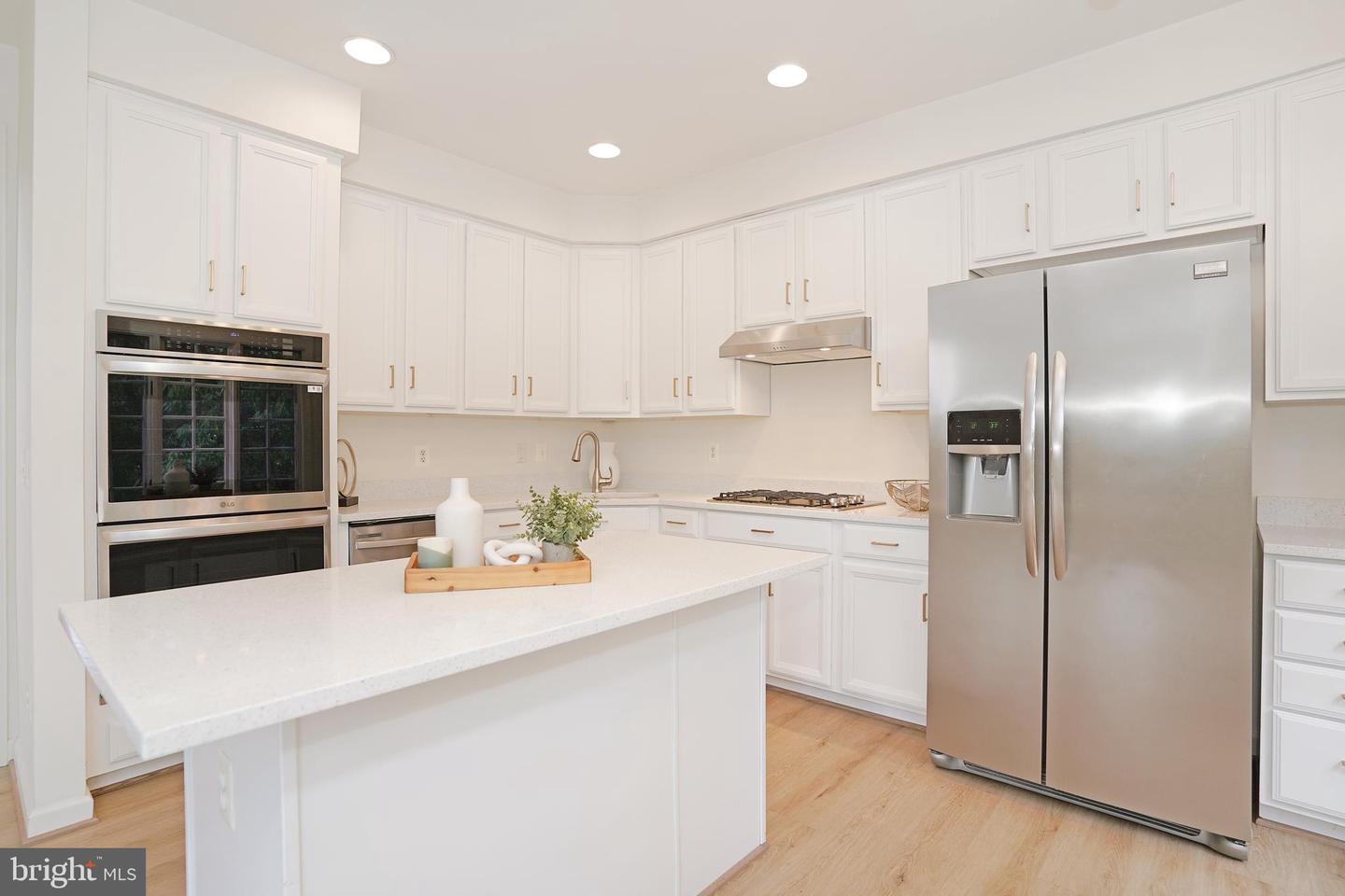 12451 ROSE PATH CIR, FAIRFAX, Virginia 22033, 3 Bedrooms Bedrooms, ,2 BathroomsBathrooms,Residential,For sale,12451 ROSE PATH CIR,VAFX2258894 MLS # VAFX2258894