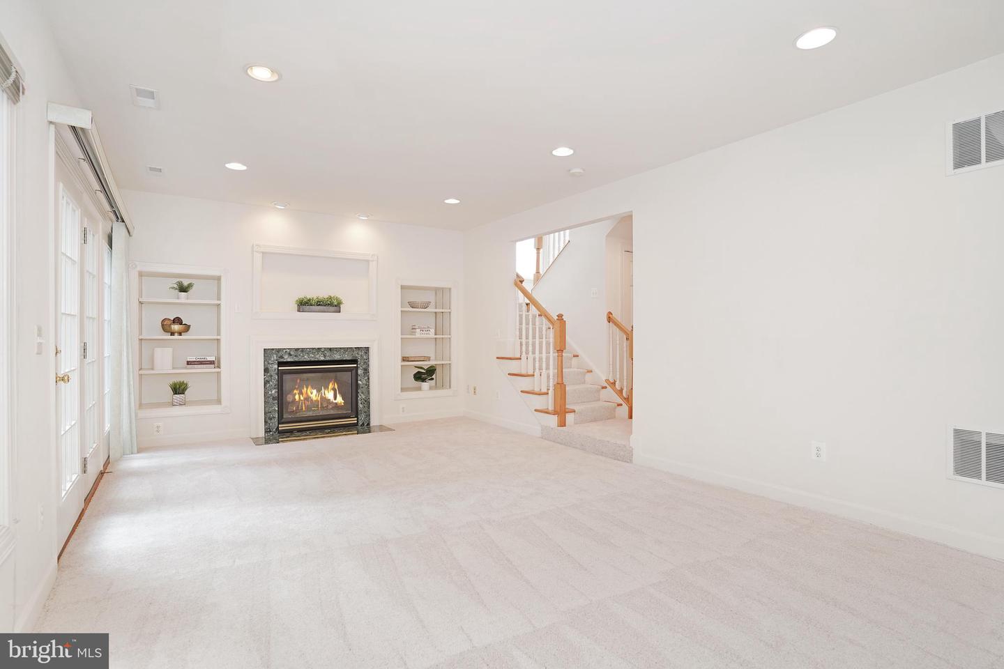 12451 ROSE PATH CIR, FAIRFAX, Virginia 22033, 3 Bedrooms Bedrooms, ,2 BathroomsBathrooms,Residential,For sale,12451 ROSE PATH CIR,VAFX2258894 MLS # VAFX2258894