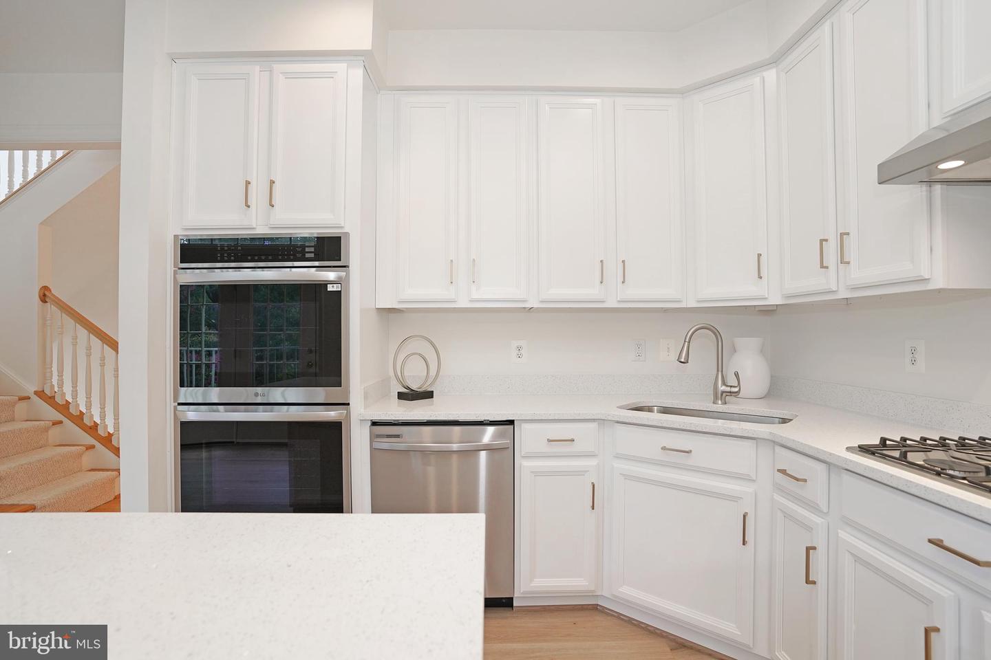 12451 ROSE PATH CIR, FAIRFAX, Virginia 22033, 3 Bedrooms Bedrooms, ,2 BathroomsBathrooms,Residential,For sale,12451 ROSE PATH CIR,VAFX2258894 MLS # VAFX2258894