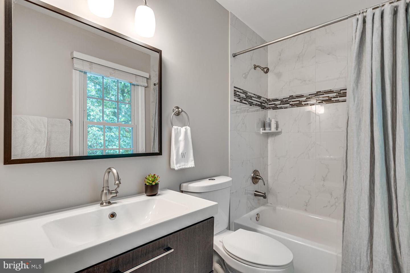 2091 COBBLESTONE LN, RESTON, Virginia 20191, 4 Bedrooms Bedrooms, ,3 BathroomsBathrooms,Residential,For sale,2091 COBBLESTONE LN,VAFX2258896 MLS # VAFX2258896