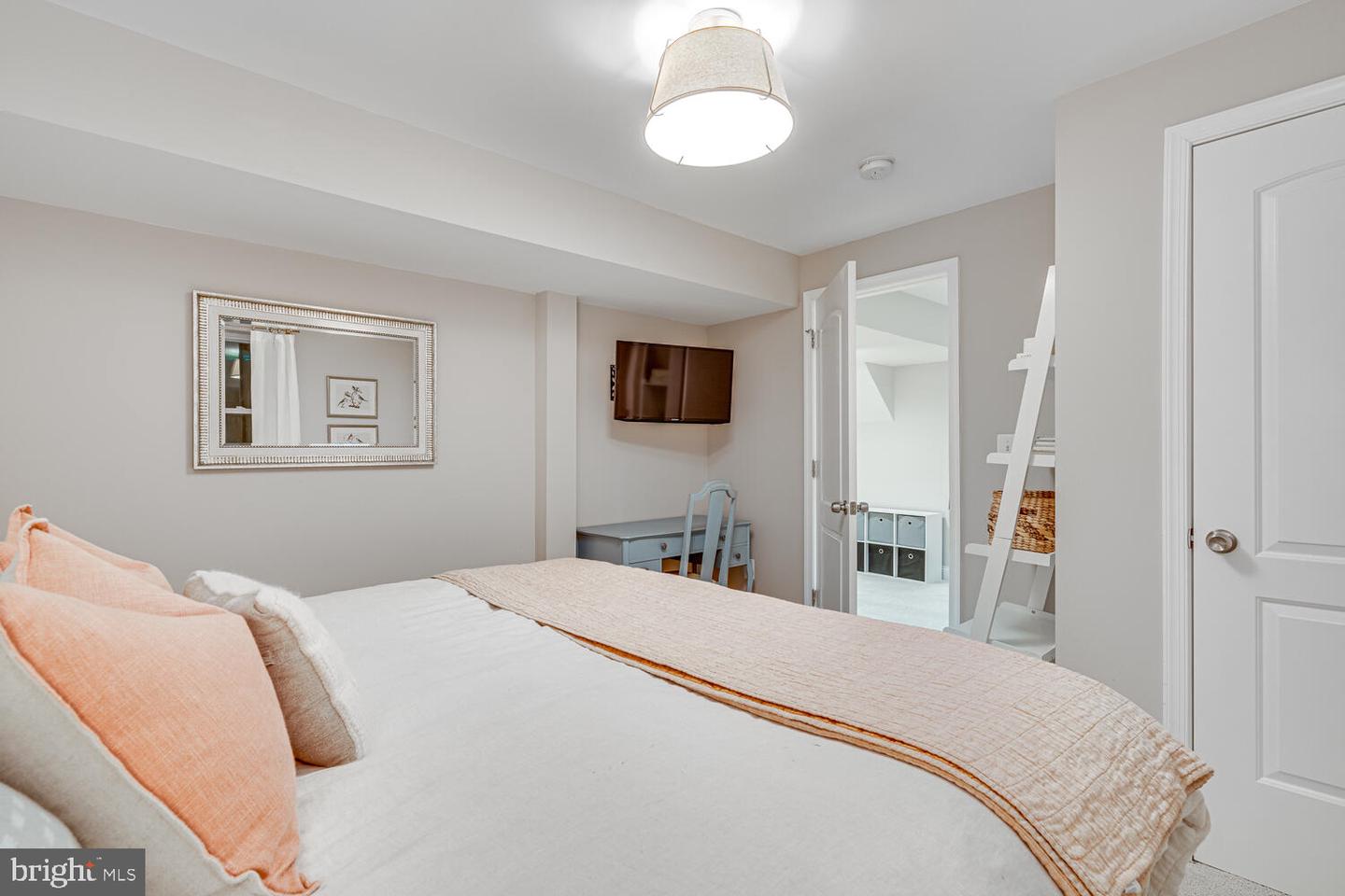 2091 COBBLESTONE LN, RESTON, Virginia 20191, 4 Bedrooms Bedrooms, ,3 BathroomsBathrooms,Residential,For sale,2091 COBBLESTONE LN,VAFX2258896 MLS # VAFX2258896