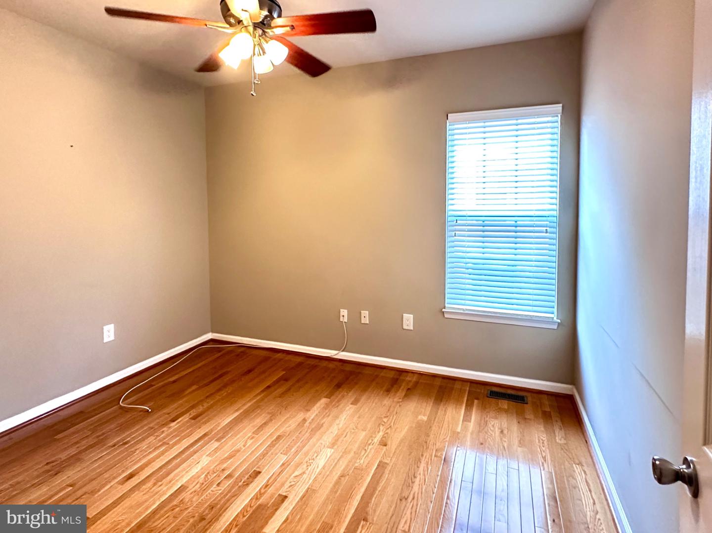 13103 BIGLEAF MAPLE CT, GAINESVILLE, Virginia 20155, 5 Bedrooms Bedrooms, 20 Rooms Rooms,3 BathroomsBathrooms,Residential,For sale,13103 BIGLEAF MAPLE CT,VAPW2100534 MLS # VAPW2100534