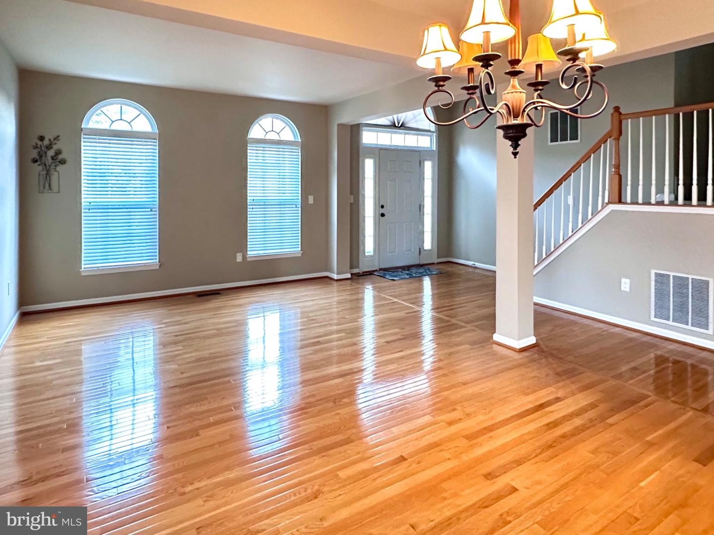 13103 BIGLEAF MAPLE CT, GAINESVILLE, Virginia 20155, 5 Bedrooms Bedrooms, 20 Rooms Rooms,3 BathroomsBathrooms,Residential,For sale,13103 BIGLEAF MAPLE CT,VAPW2100534 MLS # VAPW2100534