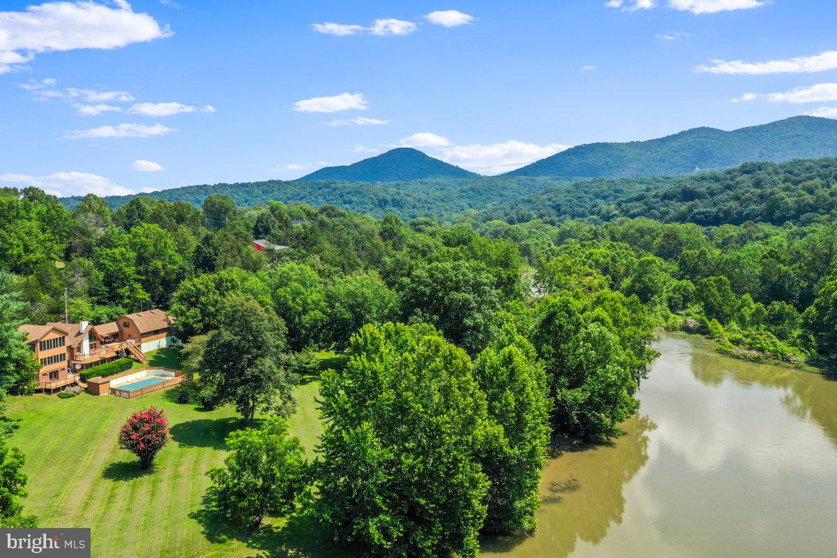 SHENANDOAH, Virginia 22849, 3 Bedrooms Bedrooms, ,5 BathroomsBathrooms,Residential,For sale,VAPA2005222 MLS # VAPA2005222