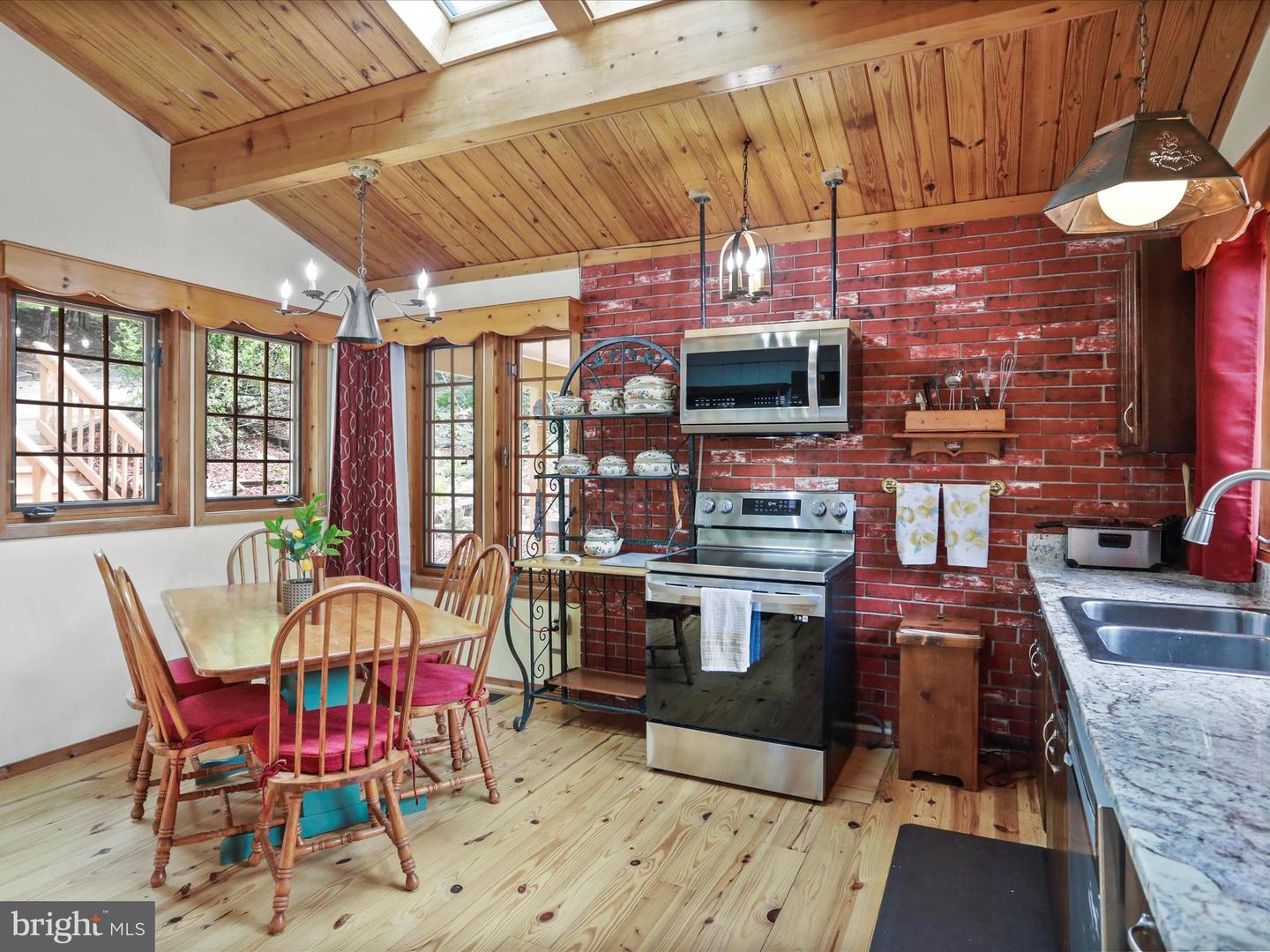SHENANDOAH, Virginia 22849, 3 Bedrooms Bedrooms, ,5 BathroomsBathrooms,Residential,For sale,VAPA2005222 MLS # VAPA2005222