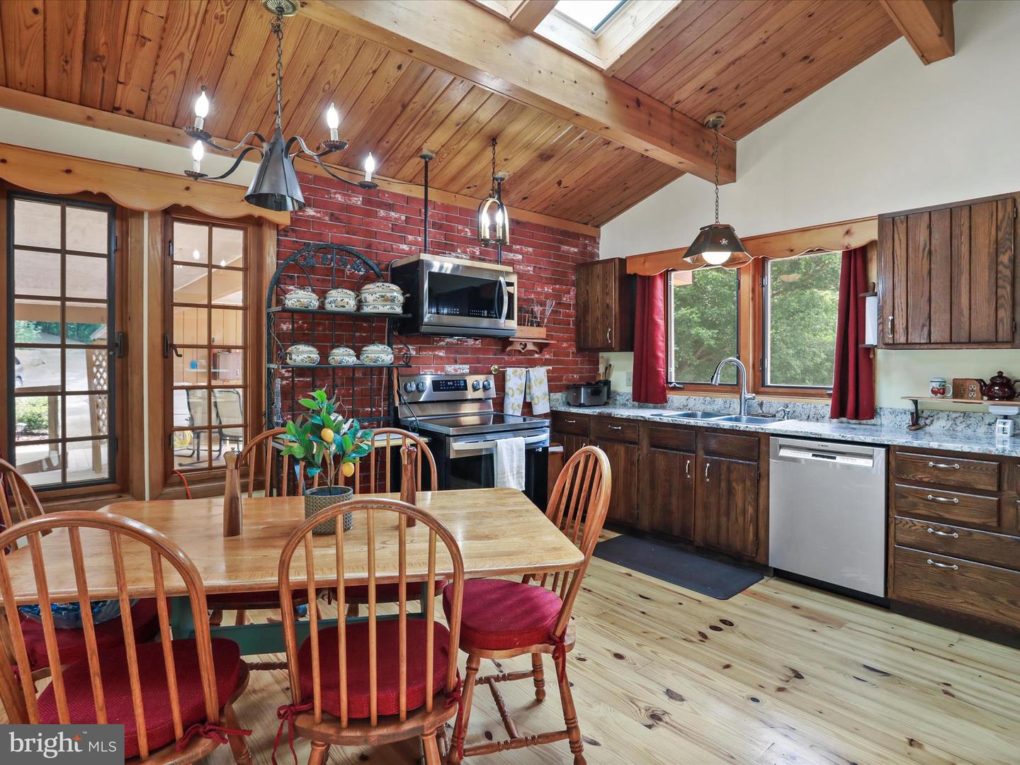 SHENANDOAH, Virginia 22849, 3 Bedrooms Bedrooms, ,5 BathroomsBathrooms,Residential,For sale,VAPA2005222 MLS # VAPA2005222