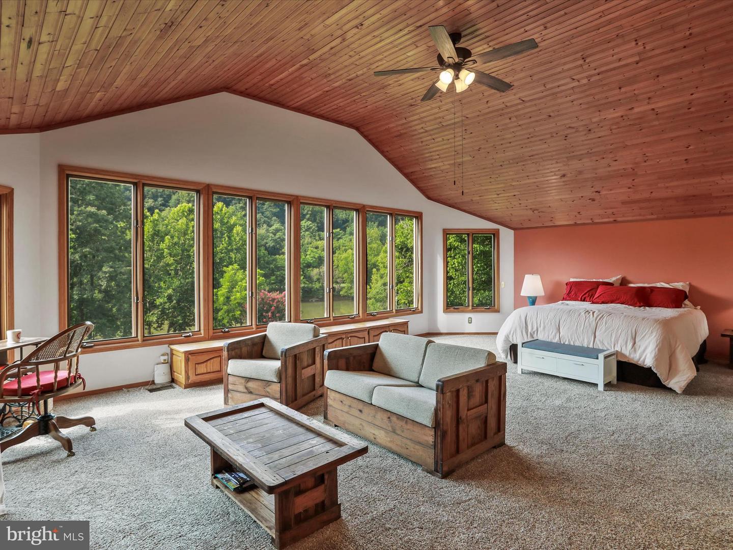 SHENANDOAH, Virginia 22849, 3 Bedrooms Bedrooms, ,5 BathroomsBathrooms,Residential,For sale,VAPA2005222 MLS # VAPA2005222