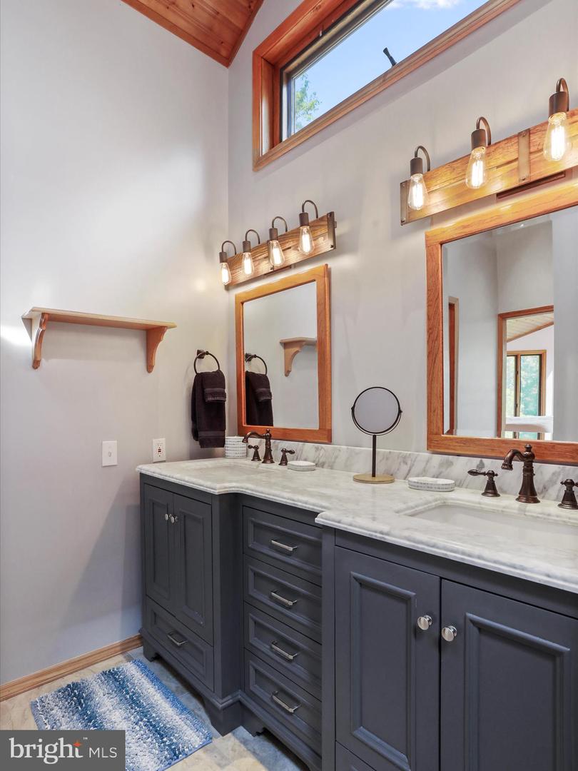 SHENANDOAH, Virginia 22849, 3 Bedrooms Bedrooms, ,5 BathroomsBathrooms,Residential,For sale,VAPA2005222 MLS # VAPA2005222