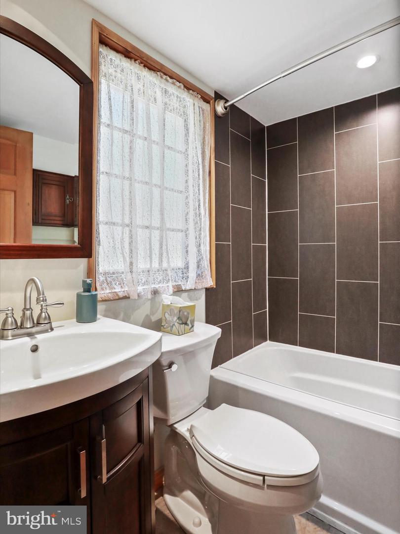 SHENANDOAH, Virginia 22849, 3 Bedrooms Bedrooms, ,5 BathroomsBathrooms,Residential,For sale,VAPA2005222 MLS # VAPA2005222
