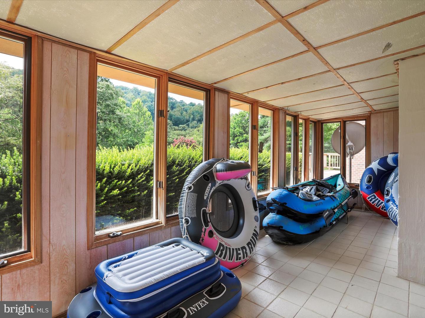 SHENANDOAH, Virginia 22849, 3 Bedrooms Bedrooms, ,5 BathroomsBathrooms,Residential,For sale,VAPA2005222 MLS # VAPA2005222