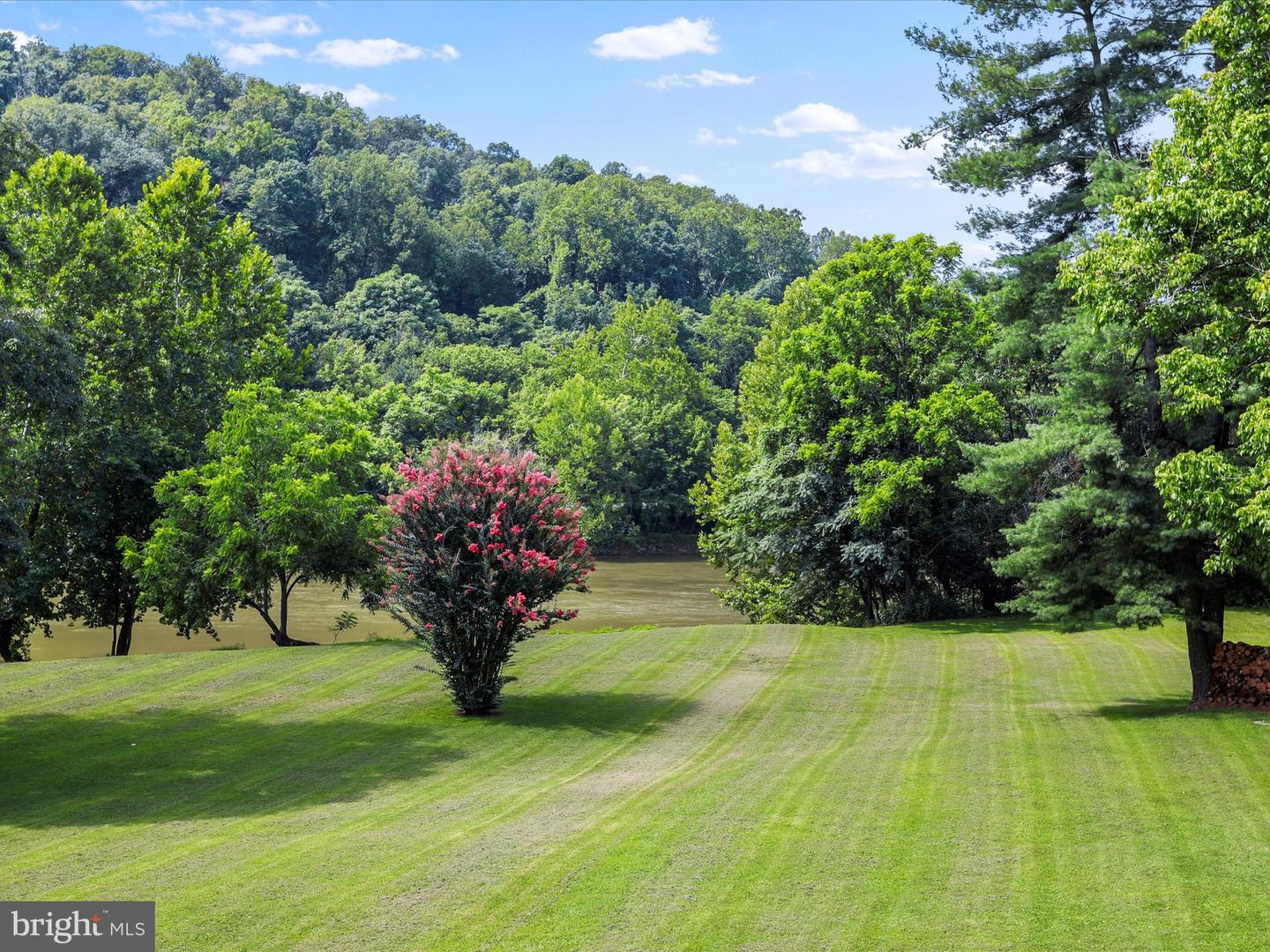 SHENANDOAH, Virginia 22849, 3 Bedrooms Bedrooms, ,5 BathroomsBathrooms,Residential,For sale,VAPA2005222 MLS # VAPA2005222