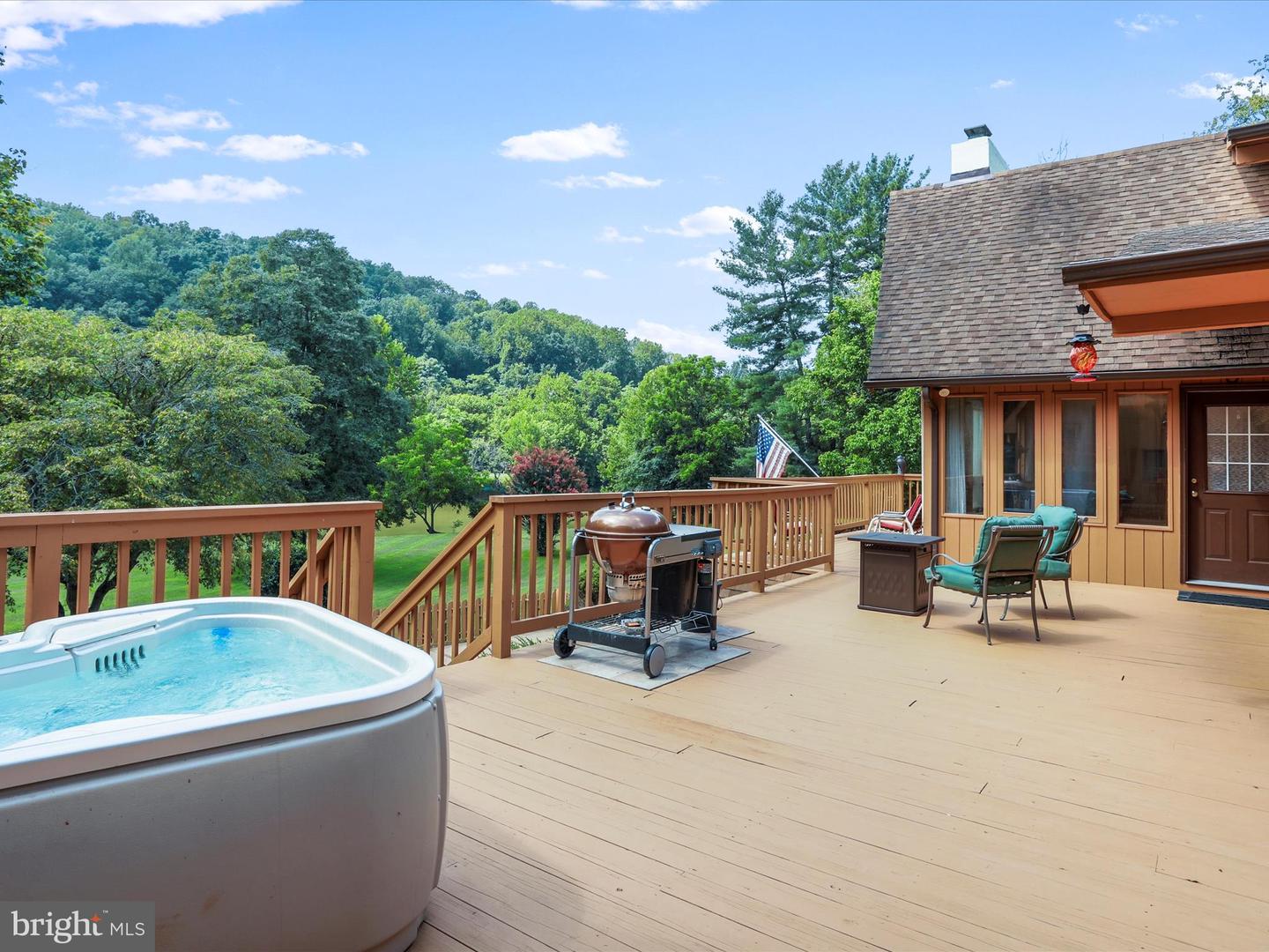 SHENANDOAH, Virginia 22849, 3 Bedrooms Bedrooms, ,5 BathroomsBathrooms,Residential,For sale,VAPA2005222 MLS # VAPA2005222