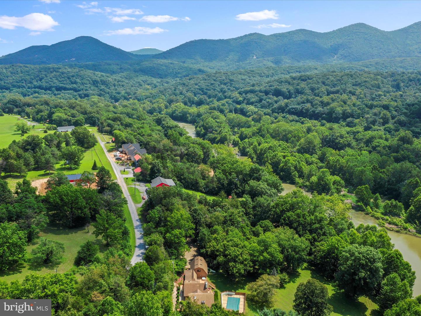 SHENANDOAH, Virginia 22849, 3 Bedrooms Bedrooms, ,5 BathroomsBathrooms,Residential,For sale,VAPA2005222 MLS # VAPA2005222