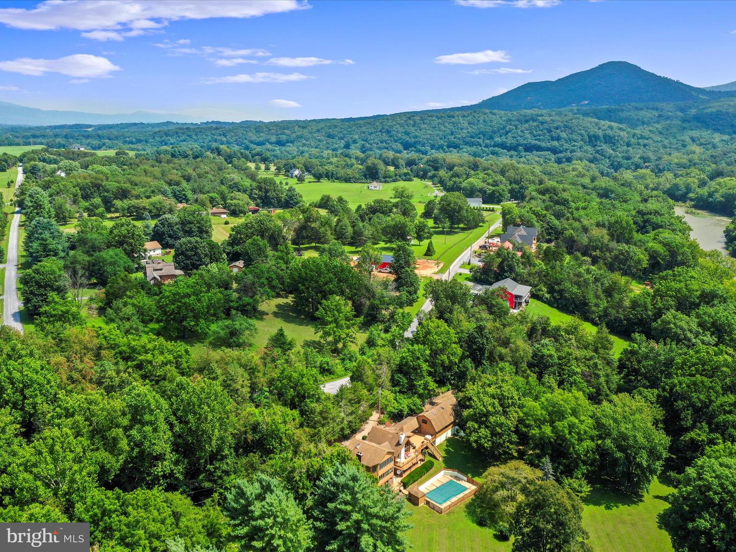 SHENANDOAH, Virginia 22849, 3 Bedrooms Bedrooms, ,5 BathroomsBathrooms,Residential,For sale,VAPA2005222 MLS # VAPA2005222