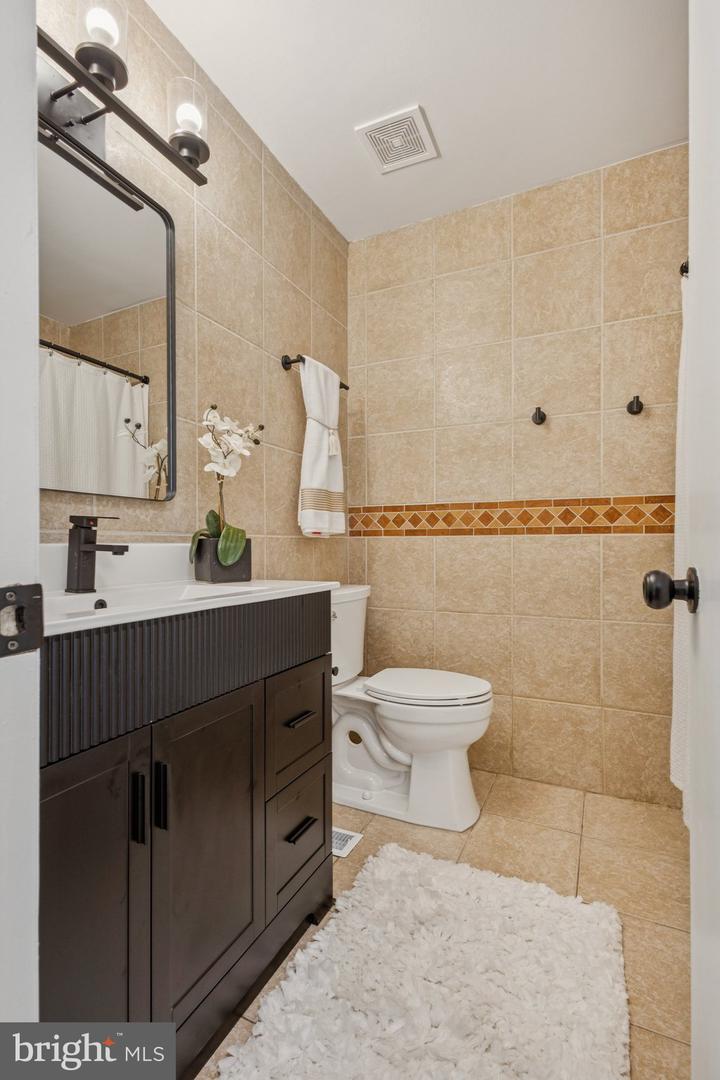 4704 KILBANE RD, WOODBRIDGE, Virginia 22193, 4 Bedrooms Bedrooms, ,3 BathroomsBathrooms,Residential,For sale,4704 KILBANE RD,VAPW2100680 MLS # VAPW2100680