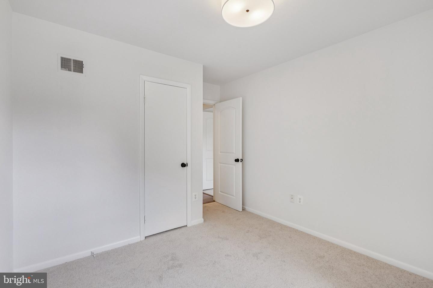 4704 KILBANE RD, WOODBRIDGE, Virginia 22193, 4 Bedrooms Bedrooms, ,3 BathroomsBathrooms,Residential,For sale,4704 KILBANE RD,VAPW2100680 MLS # VAPW2100680