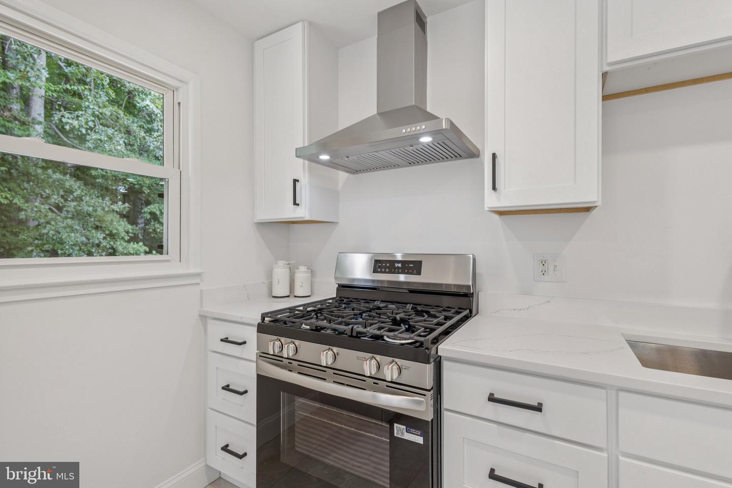 4704 KILBANE RD, WOODBRIDGE, Virginia 22193, 4 Bedrooms Bedrooms, ,3 BathroomsBathrooms,Residential,For sale,4704 KILBANE RD,VAPW2100680 MLS # VAPW2100680