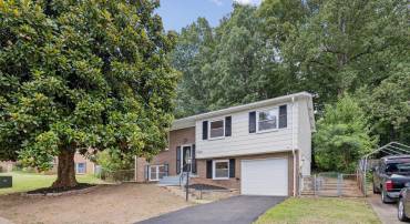 4704 KILBANE RD, WOODBRIDGE, Virginia 22193, 4 Bedrooms Bedrooms, ,3 BathroomsBathrooms,Residential,For sale,4704 KILBANE RD,VAPW2100680 MLS # VAPW2100680