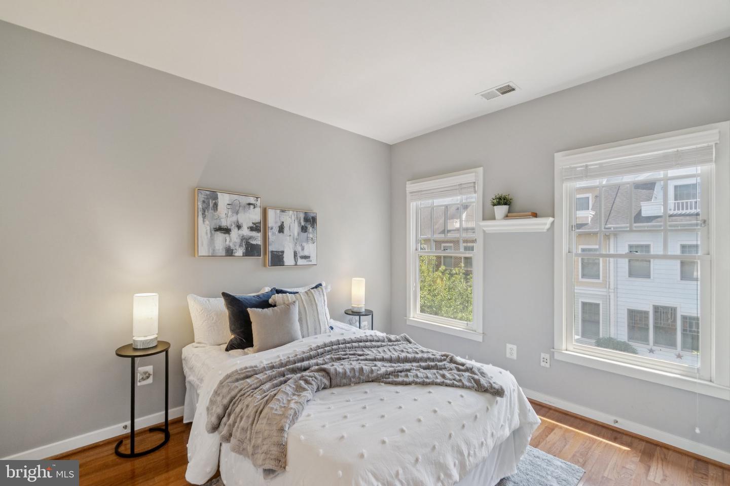 1304 N DANVILLE ST, ARLINGTON, Virginia 22201, 3 Bedrooms Bedrooms, ,2 BathroomsBathrooms,Residential,For sale,1304 N DANVILLE ST,VAAR2061816 MLS # VAAR2061816