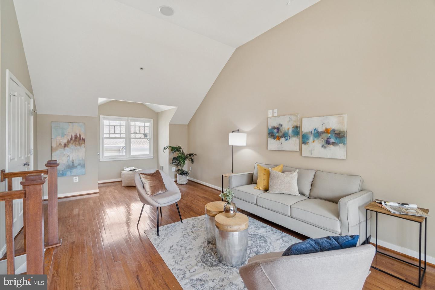 1304 N DANVILLE ST, ARLINGTON, Virginia 22201, 3 Bedrooms Bedrooms, ,2 BathroomsBathrooms,Residential,For sale,1304 N DANVILLE ST,VAAR2061816 MLS # VAAR2061816