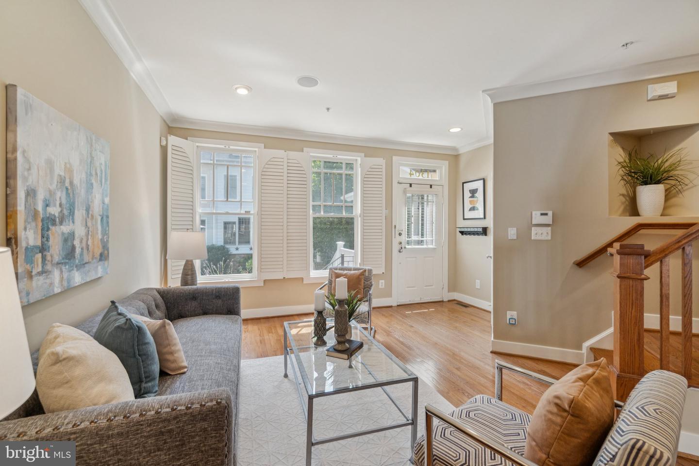 1304 N DANVILLE ST, ARLINGTON, Virginia 22201, 3 Bedrooms Bedrooms, ,2 BathroomsBathrooms,Residential,For sale,1304 N DANVILLE ST,VAAR2061816 MLS # VAAR2061816