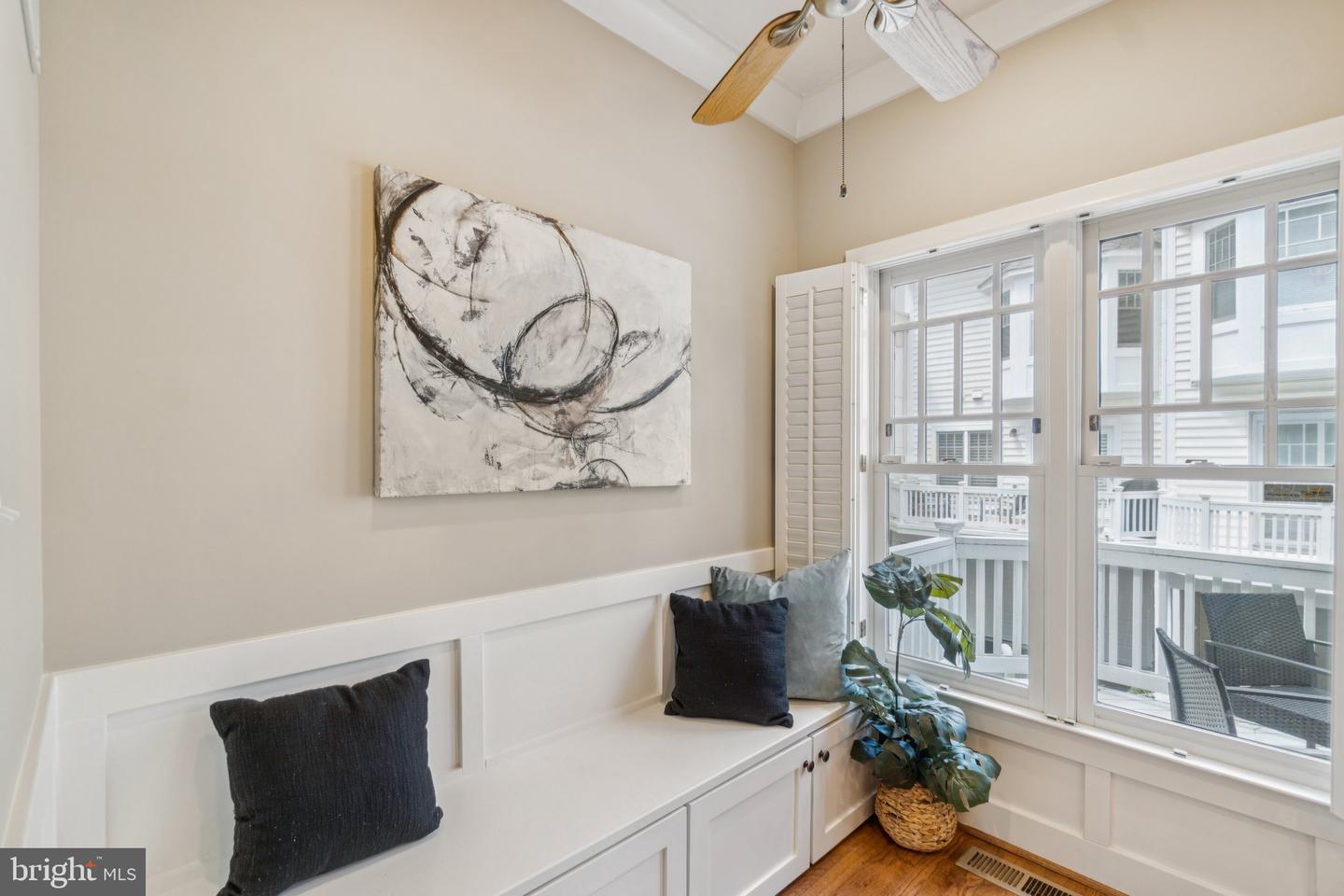 1304 N DANVILLE ST, ARLINGTON, Virginia 22201, 3 Bedrooms Bedrooms, ,2 BathroomsBathrooms,Residential,For sale,1304 N DANVILLE ST,VAAR2061816 MLS # VAAR2061816