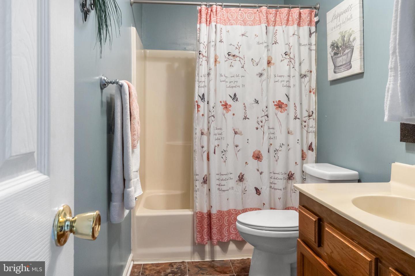 11612 KENTON DR, FREDERICKSBURG, Virginia 22407, 5 Bedrooms Bedrooms, ,3 BathroomsBathrooms,Residential,For sale,11612 KENTON DR,VASP2035214 MLS # VASP2035214