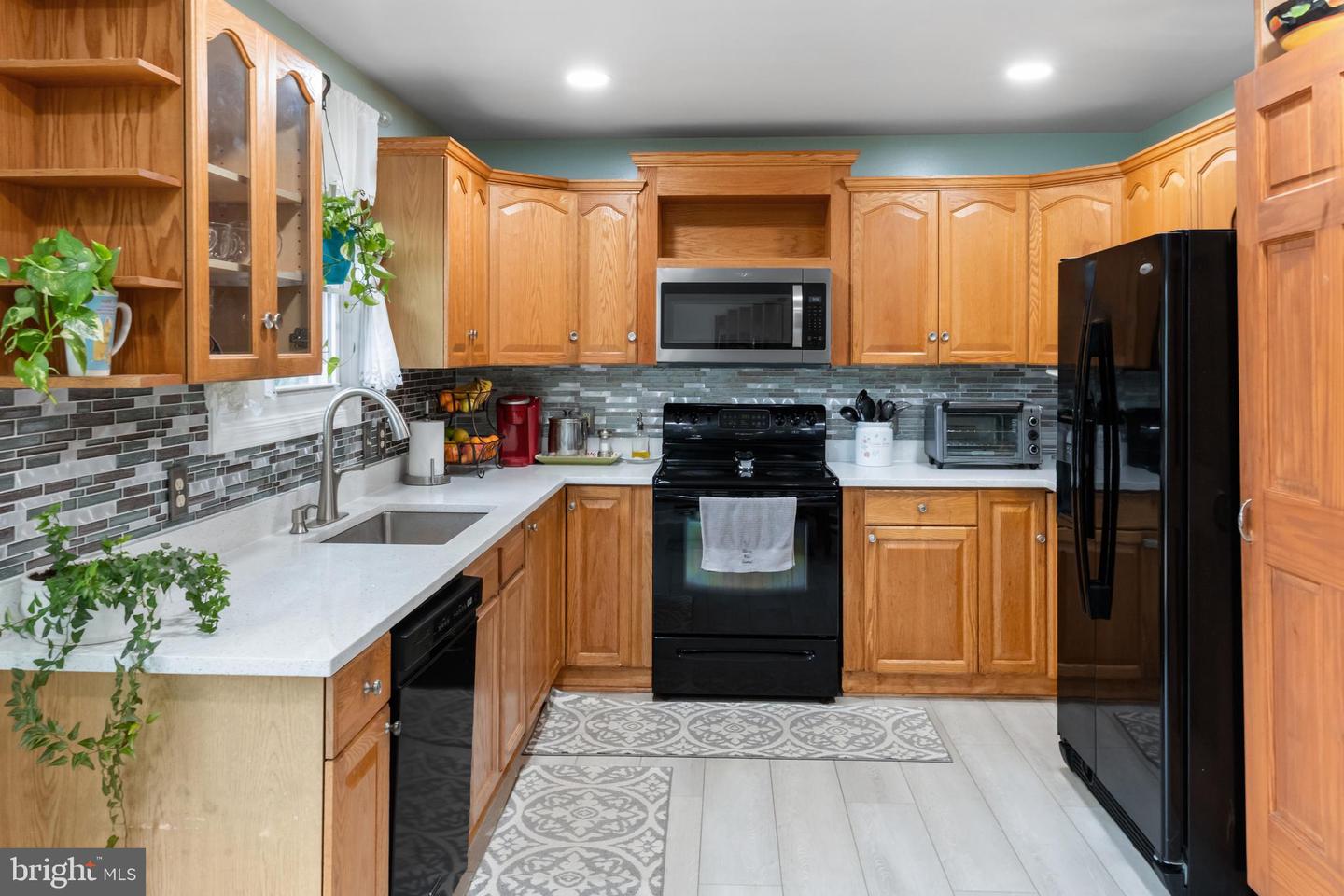 11612 KENTON DR, FREDERICKSBURG, Virginia 22407, 5 Bedrooms Bedrooms, ,3 BathroomsBathrooms,Residential,For sale,11612 KENTON DR,VASP2035214 MLS # VASP2035214