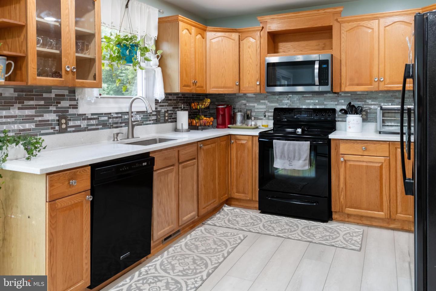 11612 KENTON DR, FREDERICKSBURG, Virginia 22407, 5 Bedrooms Bedrooms, ,3 BathroomsBathrooms,Residential,For sale,11612 KENTON DR,VASP2035214 MLS # VASP2035214