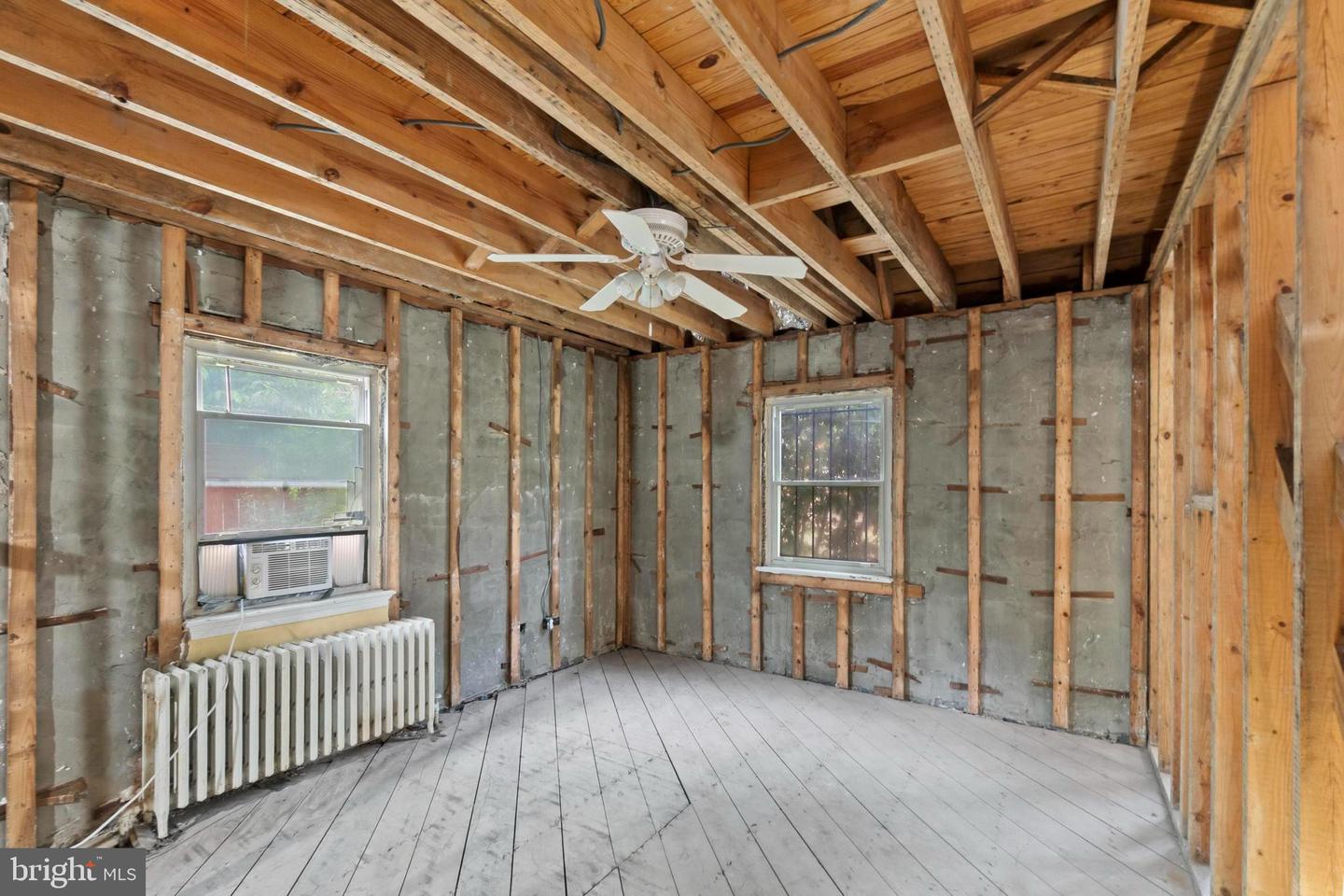 6015 BROAD BRANCH RD NW, WASHINGTON, District Of Columbia 20015, 3 Bedrooms Bedrooms, ,2 BathroomsBathrooms,Residential,For sale,6015 BROAD BRANCH RD NW,DCDC2213654 MLS # DCDC2213654