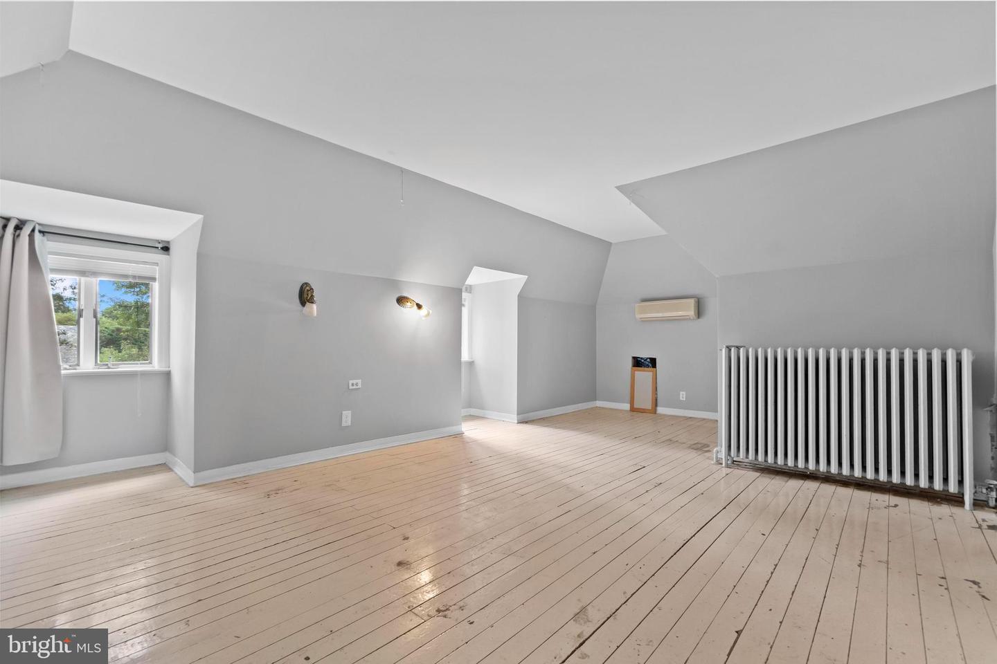 6015 BROAD BRANCH RD NW, WASHINGTON, District Of Columbia 20015, 3 Bedrooms Bedrooms, ,2 BathroomsBathrooms,Residential,For sale,6015 BROAD BRANCH RD NW,DCDC2213654 MLS # DCDC2213654