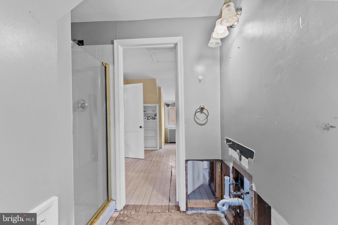 6015 BROAD BRANCH RD NW, WASHINGTON, District Of Columbia 20015, 3 Bedrooms Bedrooms, ,2 BathroomsBathrooms,Residential,For sale,6015 BROAD BRANCH RD NW,DCDC2213654 MLS # DCDC2213654