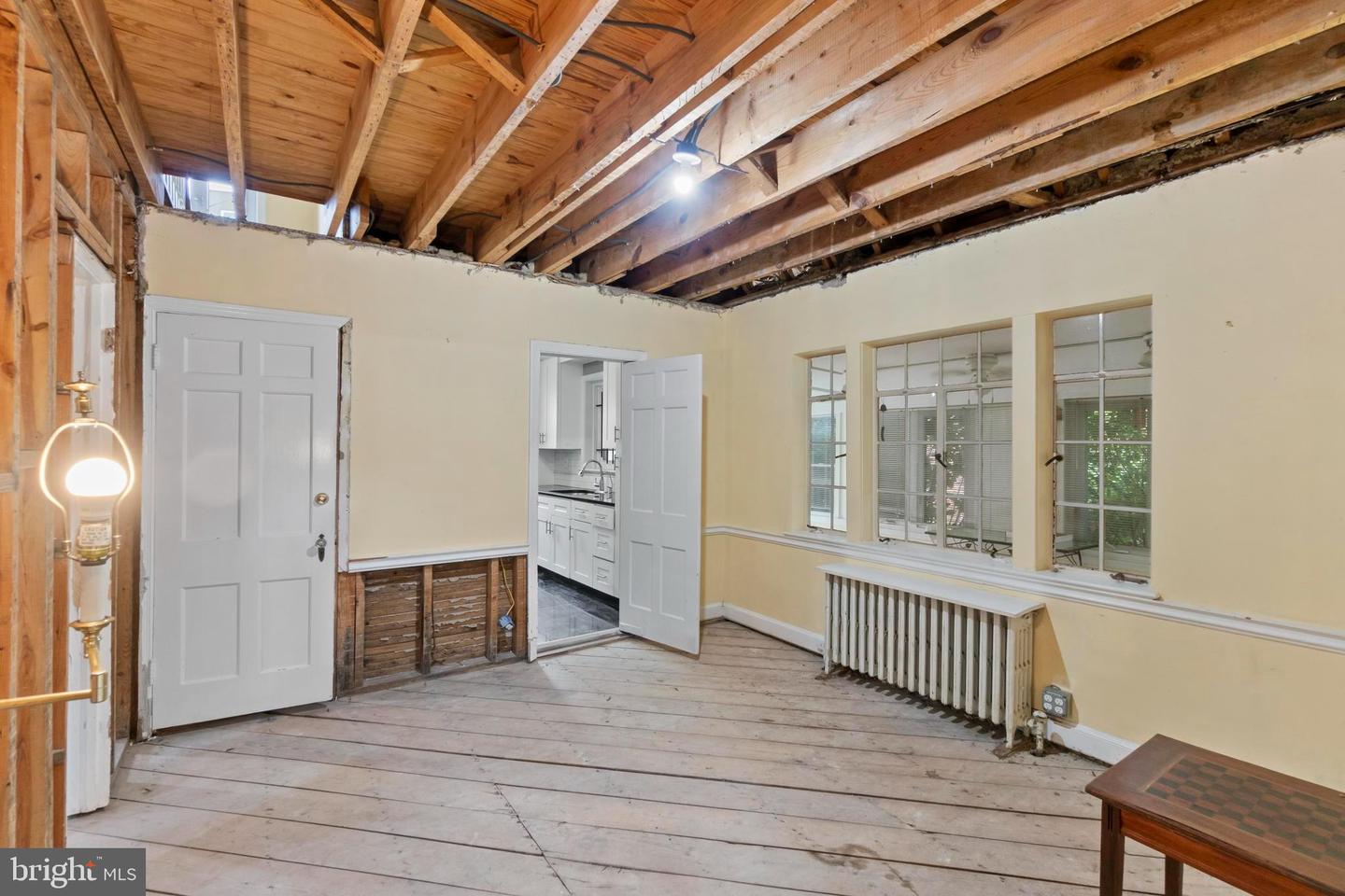 6015 BROAD BRANCH RD NW, WASHINGTON, District Of Columbia 20015, 3 Bedrooms Bedrooms, ,2 BathroomsBathrooms,Residential,For sale,6015 BROAD BRANCH RD NW,DCDC2213654 MLS # DCDC2213654